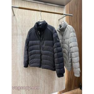 CANADA GOOSE 25年冬の薄手ダウンジャケット