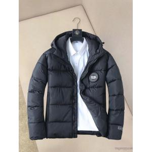 ブランド コピー 着払いCanada Goose 超目玉 大好評 定番人気商品ダウンジャケット