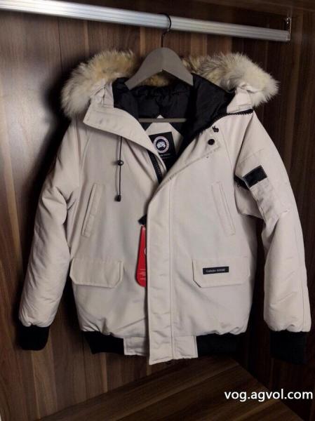 洗練された印象 人気セール高品質 ファション性の高いCanada Goose激安 ブランドダウンジャケット.. 0
